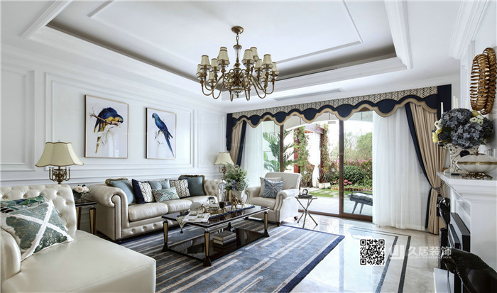 法式風格-客廳-吊燈-沙發-掛畫-當純白遇上法式 330㎡法式復古風格